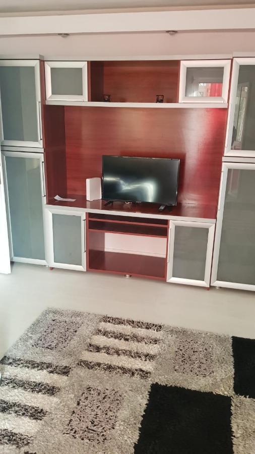 Apartament B Orizont Bacău Eksteriør billede