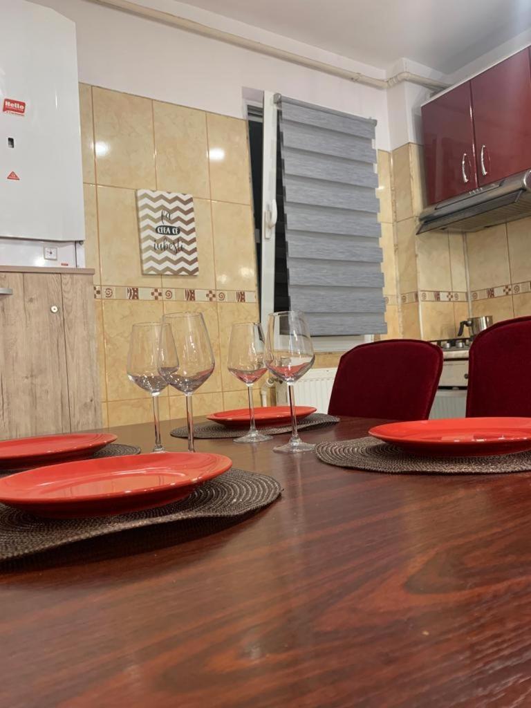 Apartament B Orizont Bacău Eksteriør billede